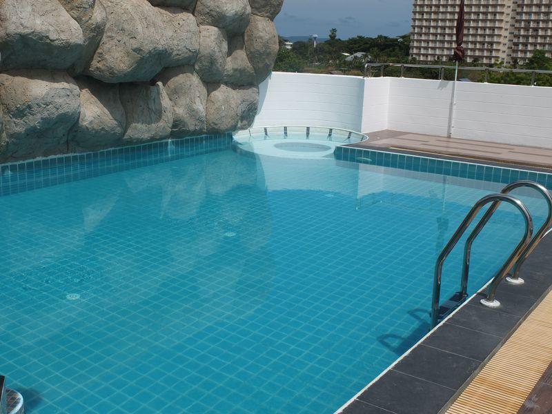 Lighthouse Residence Pattaya Buitenkant foto